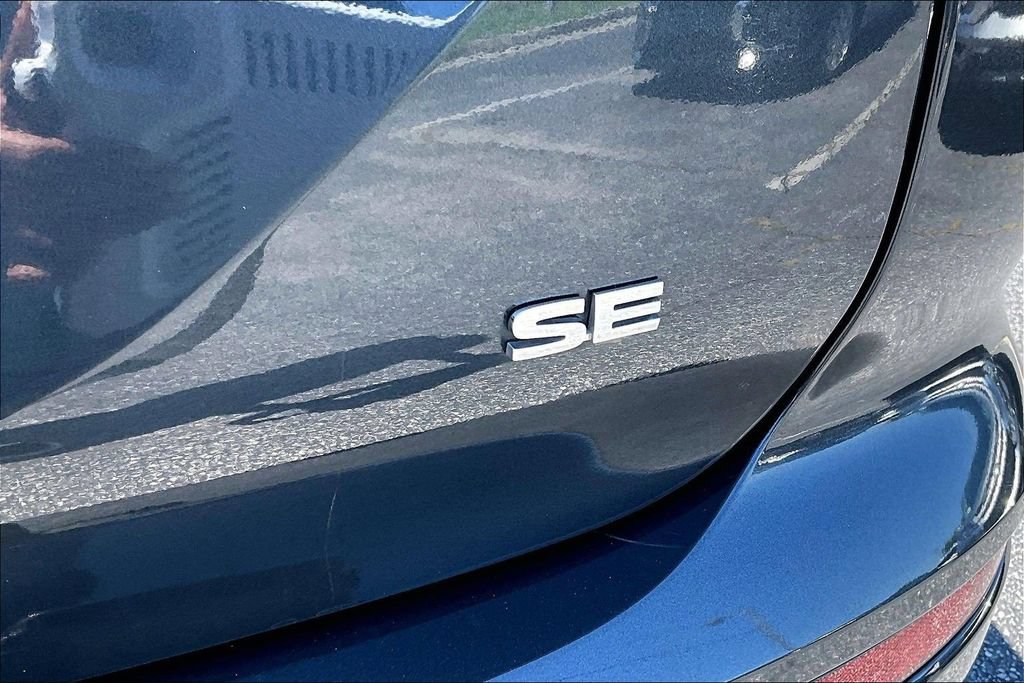 Used 2024 Mitsubishi Outlander SE AWD/4WD image 24