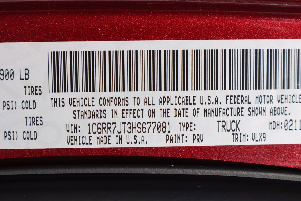 Used 2017 RAM 1500 Laramie image 29