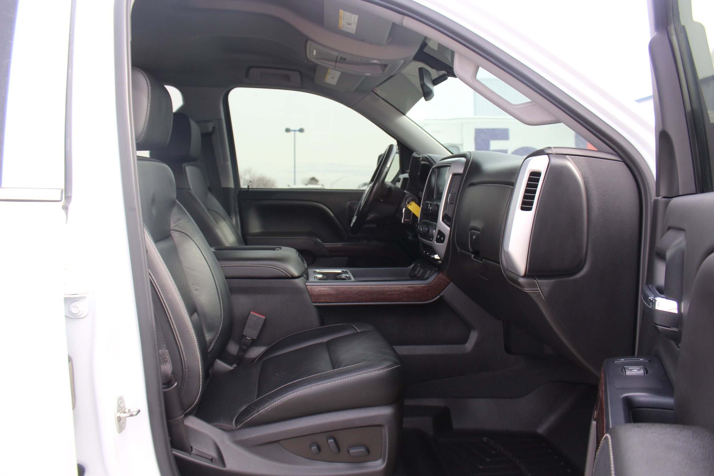 Used 2018 GMC Sierra 1500 SLT w/ SLT Premium Package AWD/4WD image 17