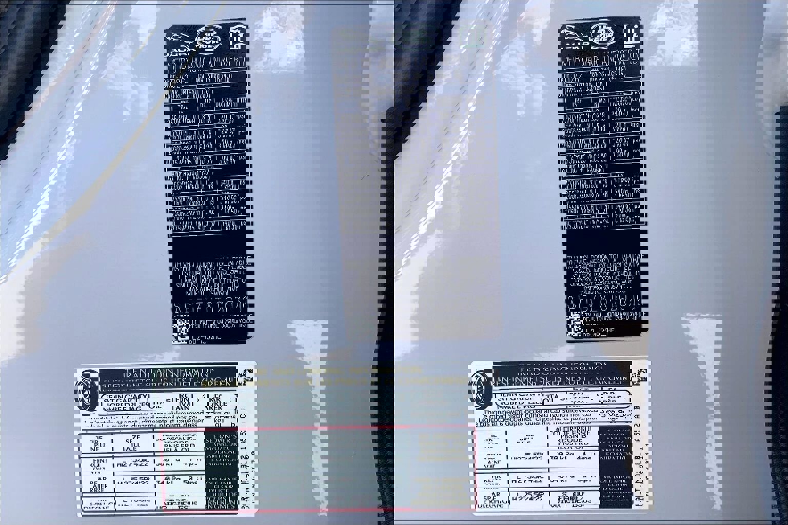 New 2026 Land Rover Defender 110 S image 18