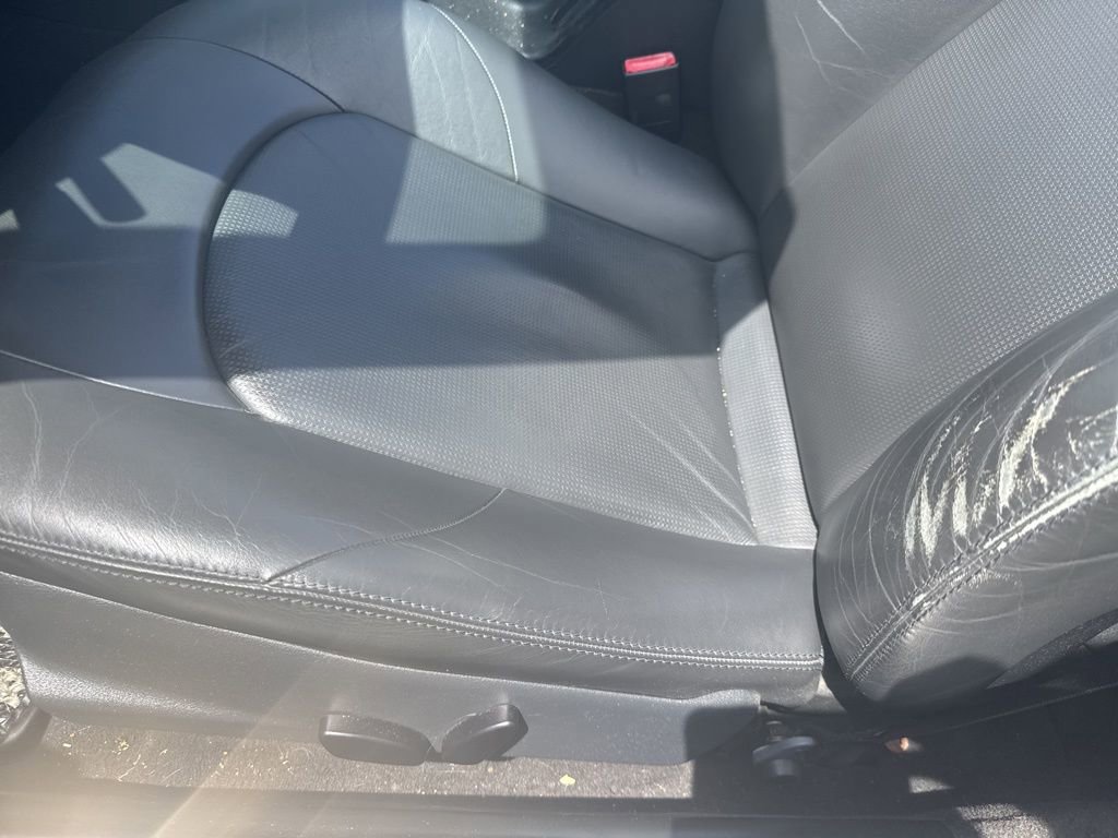 Used 2005 Chrysler Crossfire Limited RWD image 9
