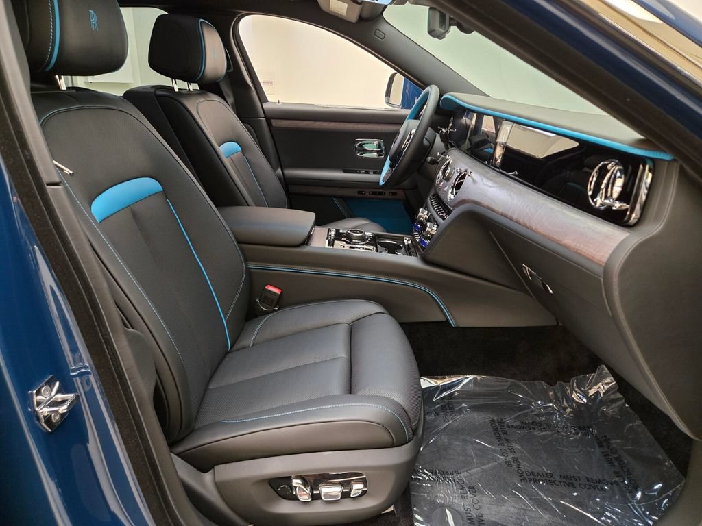 Certified 2025 Rolls-Royce Ghost AWD/4WD image 23