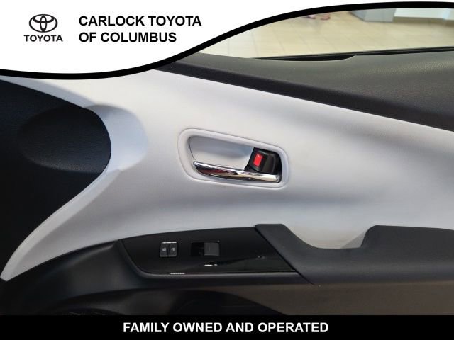 Used 2020 Toyota Prius LE AWD/4WD image 19
