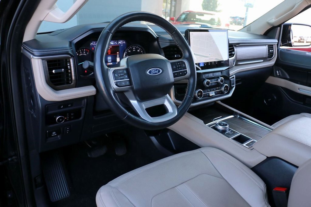 Used 2024 Ford Expedition Max Limited image 18