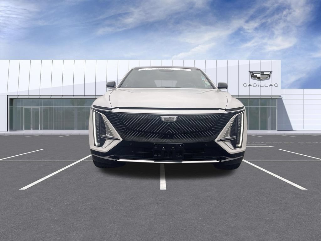 Certified 2024 Cadillac Lyriq Premium Luxury AWD/4WD image 3