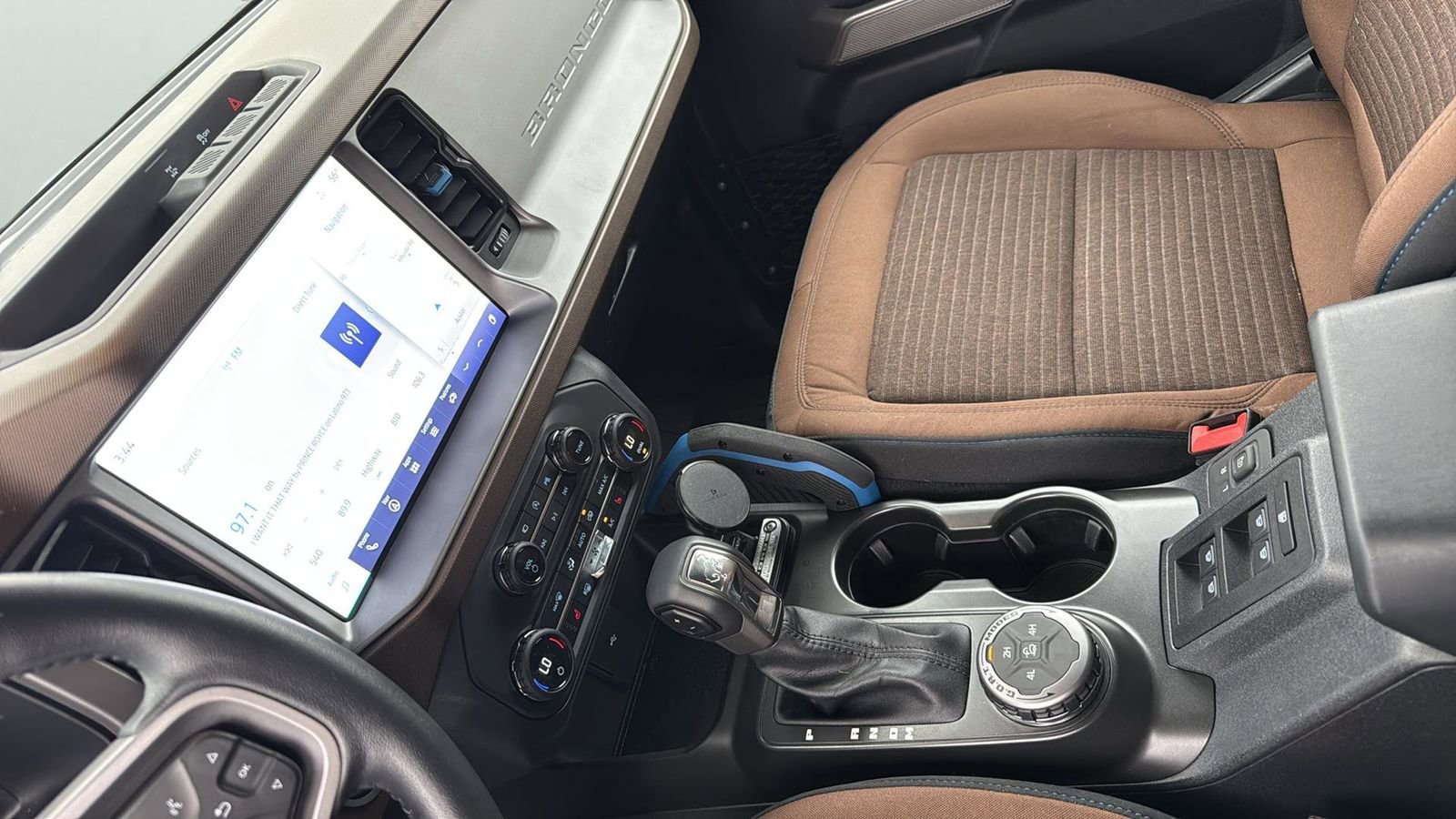 Used 2023 Ford Bronco Outer Banks image 21