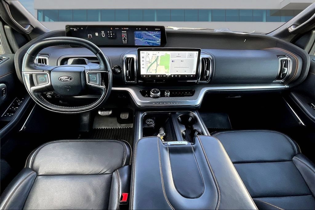 Used 2025 Ford Expedition Tremor AWD/4WD image 7