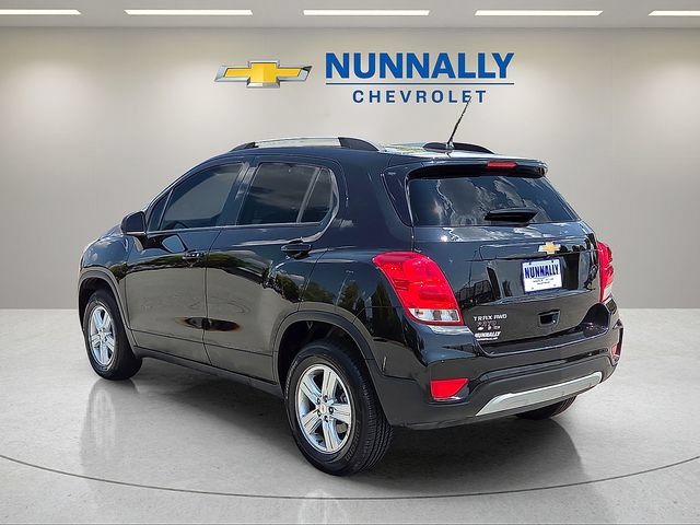 Used 2022 Chevrolet Trax LT w/ LT Convenience Package AWD/4WD image 3