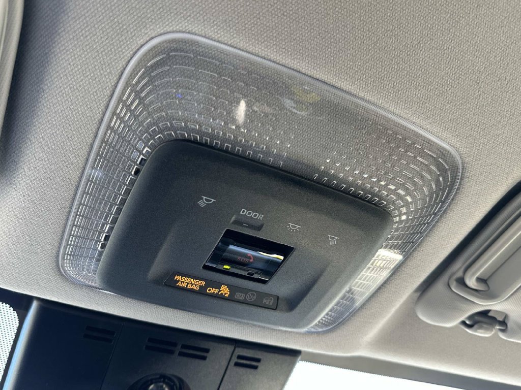 New 2027 Toyota Prius LE FWD image 41