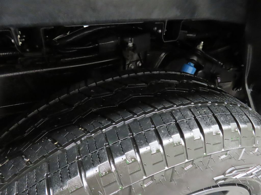 Used 2024 Toyota Tundra Limited w/ TRD Off-Road Package AWD/4WD image 38