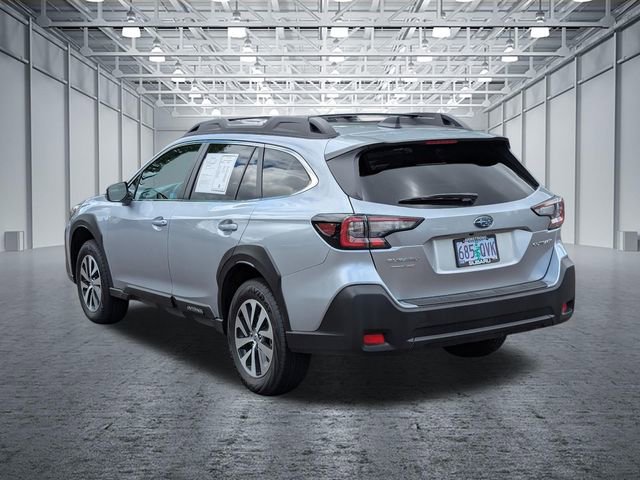 Certified 2025 Subaru Outback Premium w/ Popular Package #1A AWD/4WD image 3