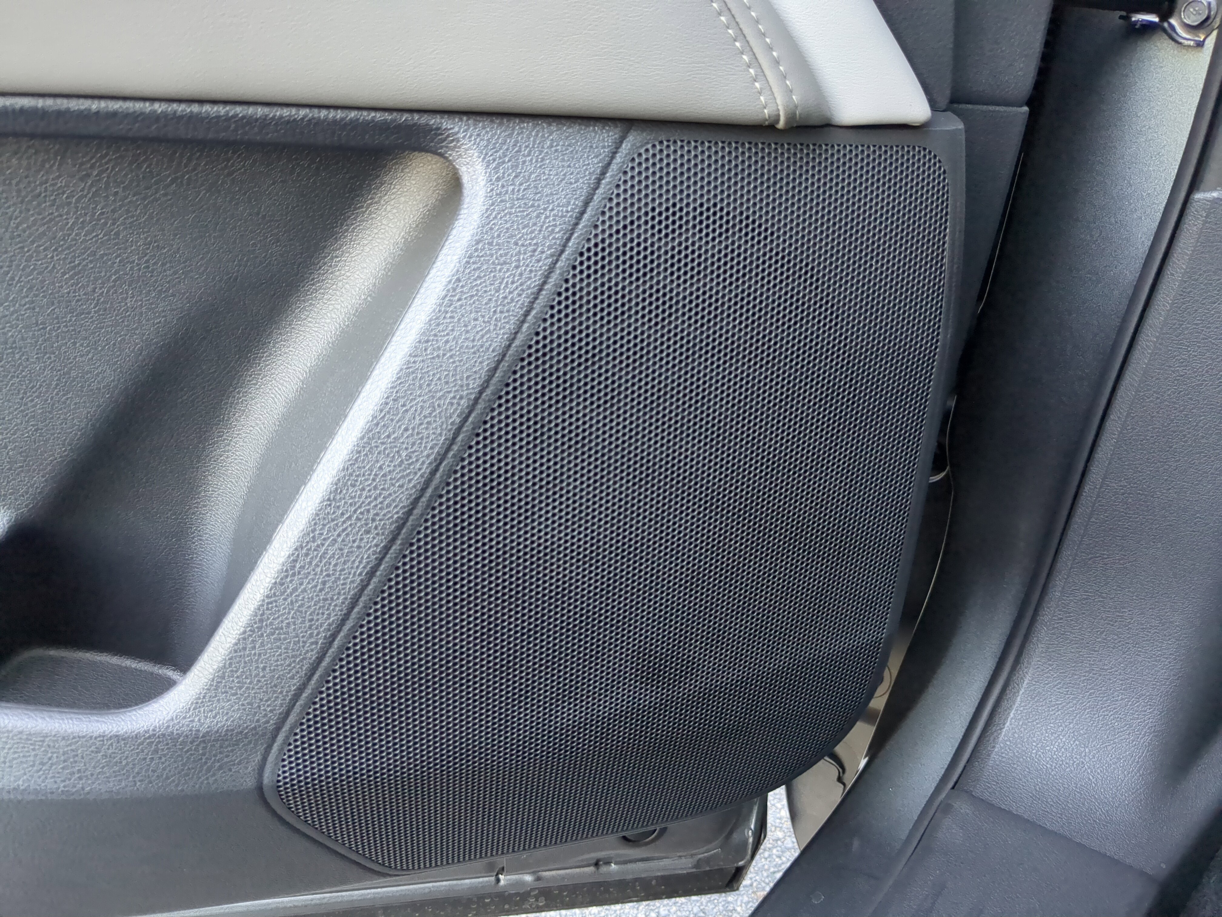 New 2026 INFINITI QX60 Luxe w/ Cargo Package image 18