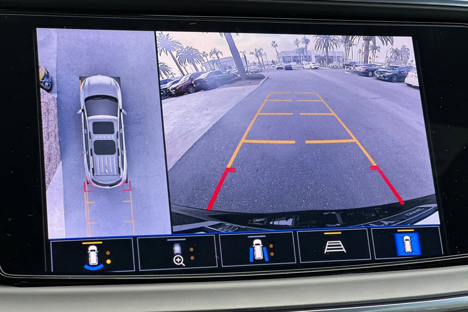 Certified 2023 Buick Enclave Avenir image 21