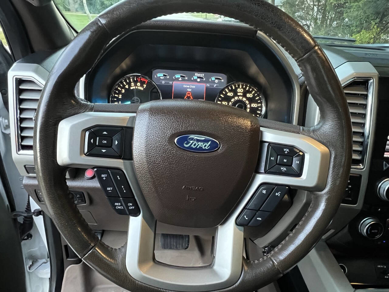 Used 2015 Ford F150 King Ranch w/ Equipment Group 601A Luxury AWD/4WD image 36