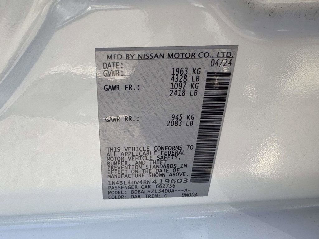 Used 2024 Nissan Altima 2.5 SV image 18