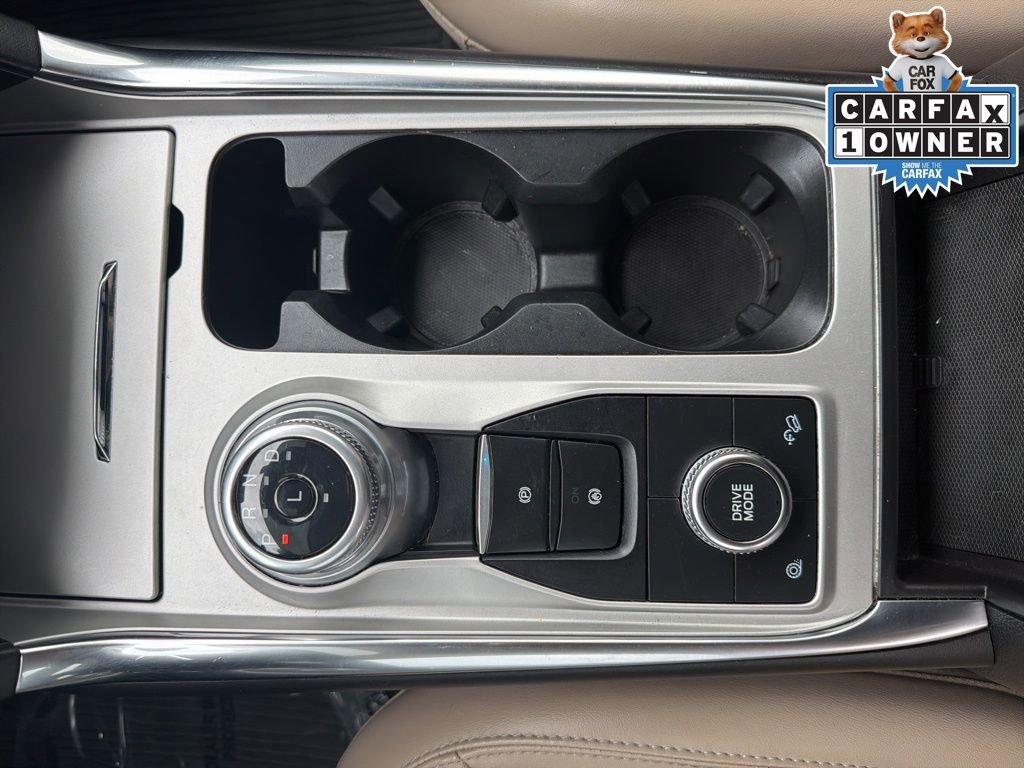 Used 2022 Ford Explorer XLT w/ Equipment Group 202A image 9