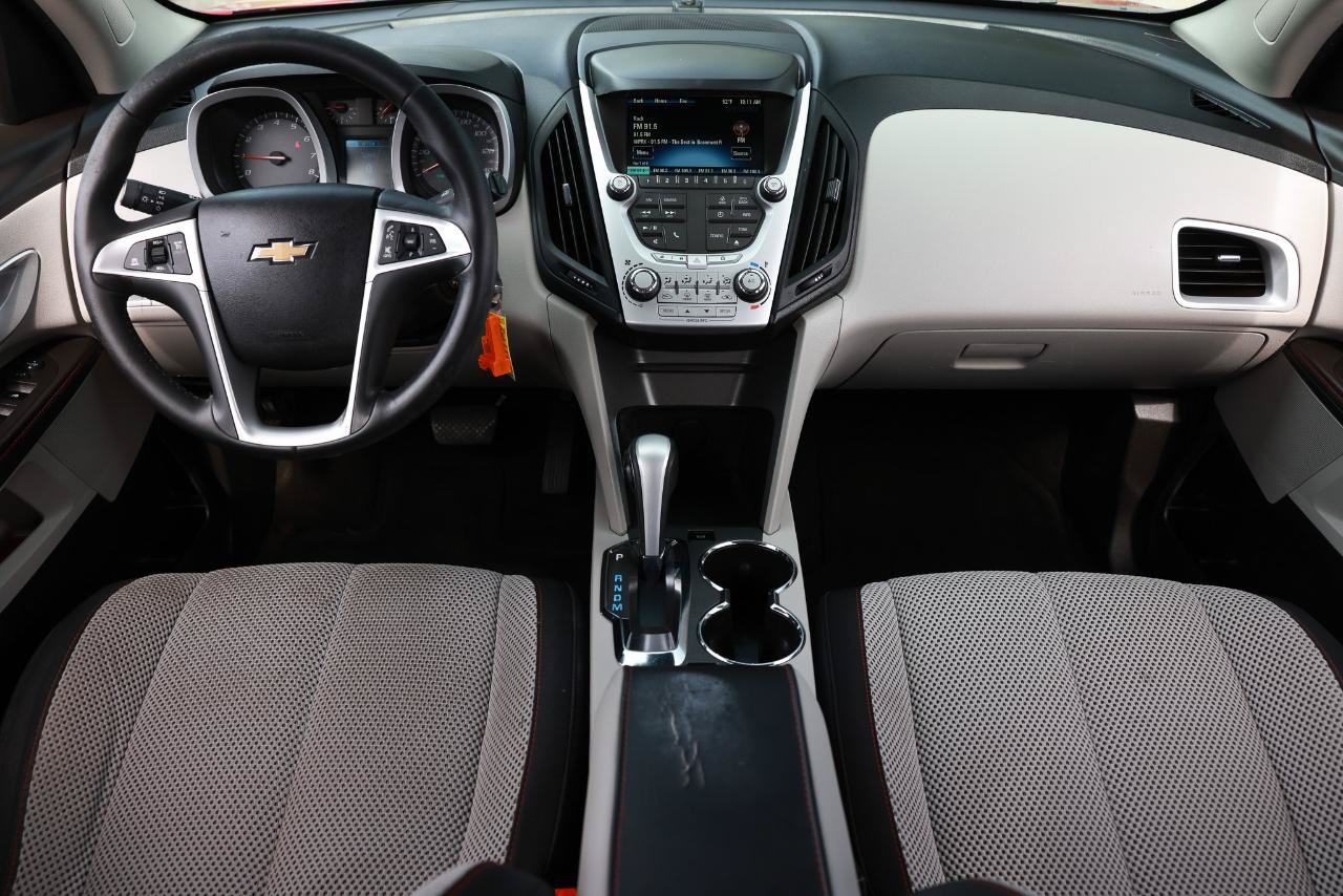 Used 2013 Chevrolet Equinox LT w/ Driver Convenience Package FWD image 2