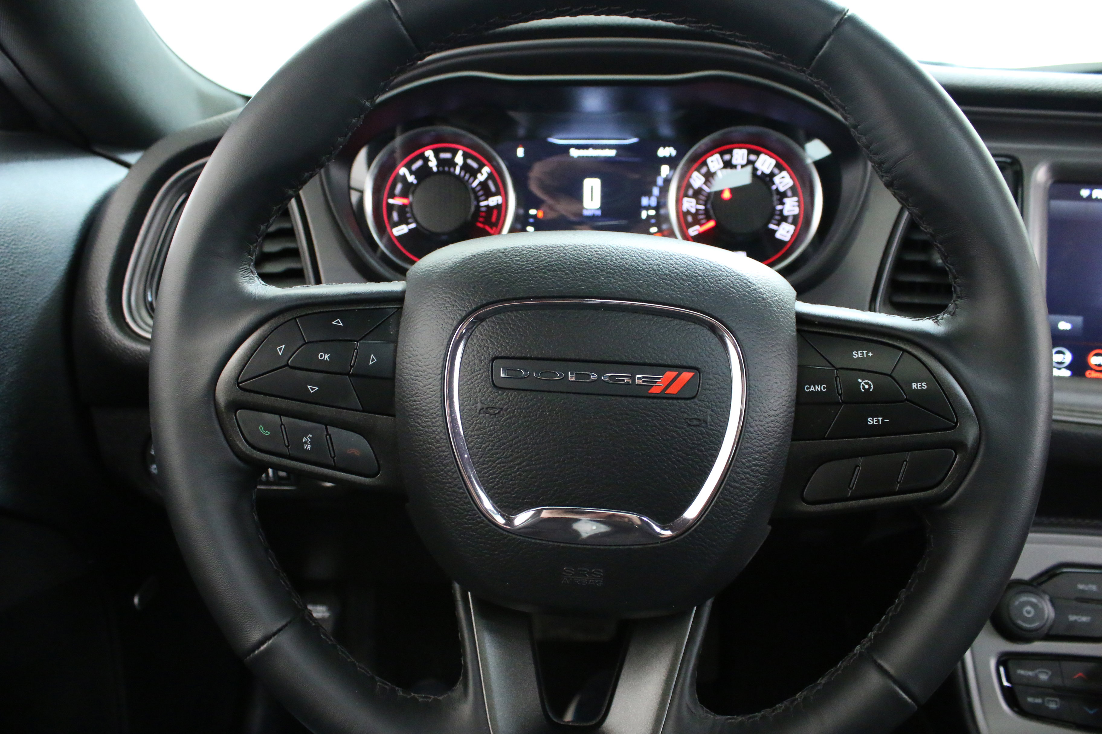 Used 2023 Dodge Challenger SXT image 13