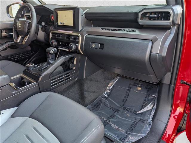 Used 2025 Toyota Tacoma TRD Off-Road AWD/4WD image 19