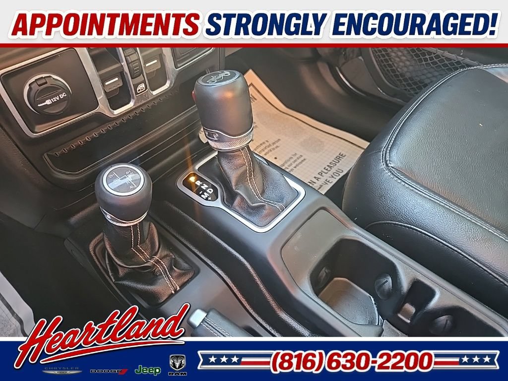 Used 2018 Jeep Wrangler Unlimited Sahara AWD/4WD image 59