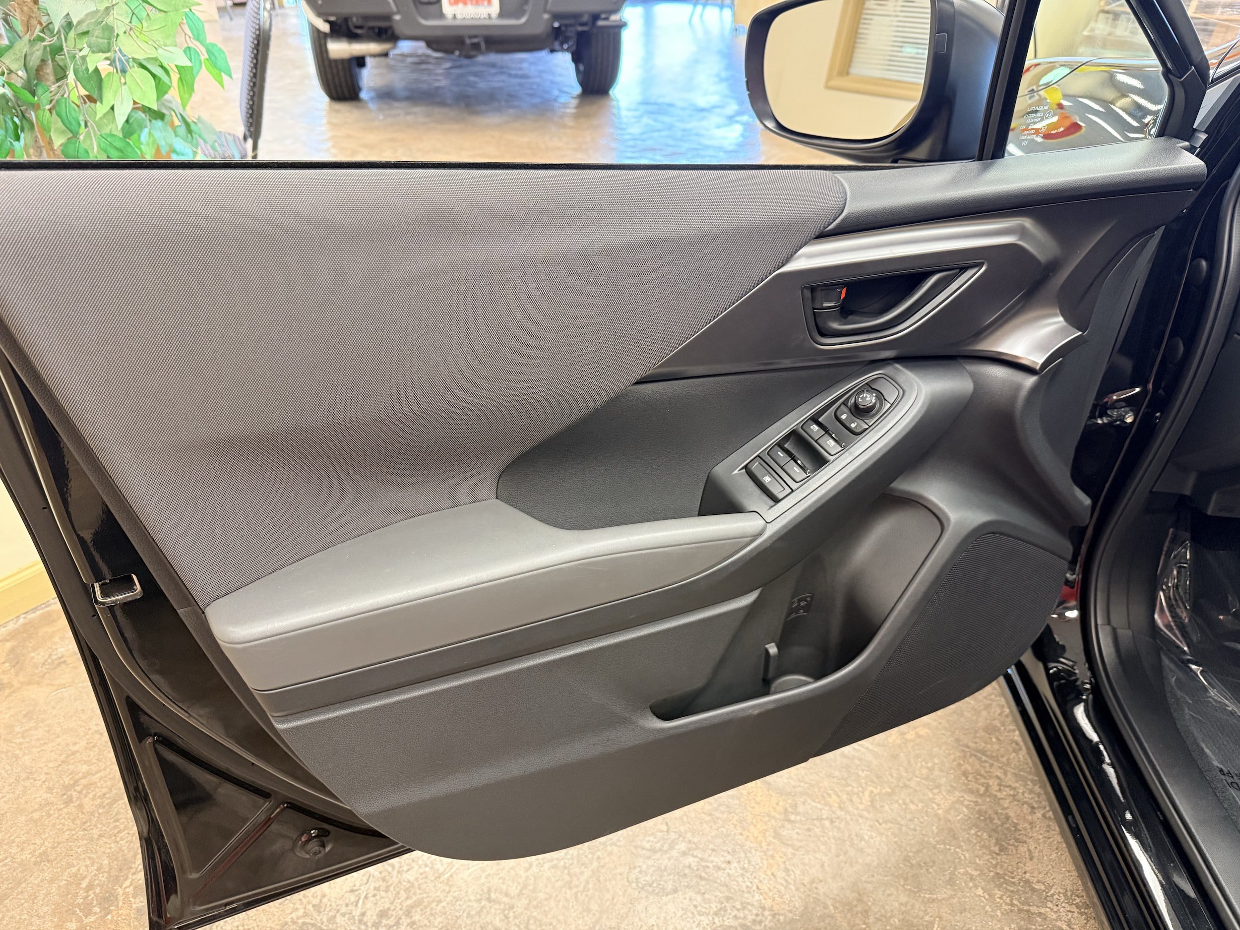 Used 2025 Subaru Impreza 2.0i AWD/4WD image 6