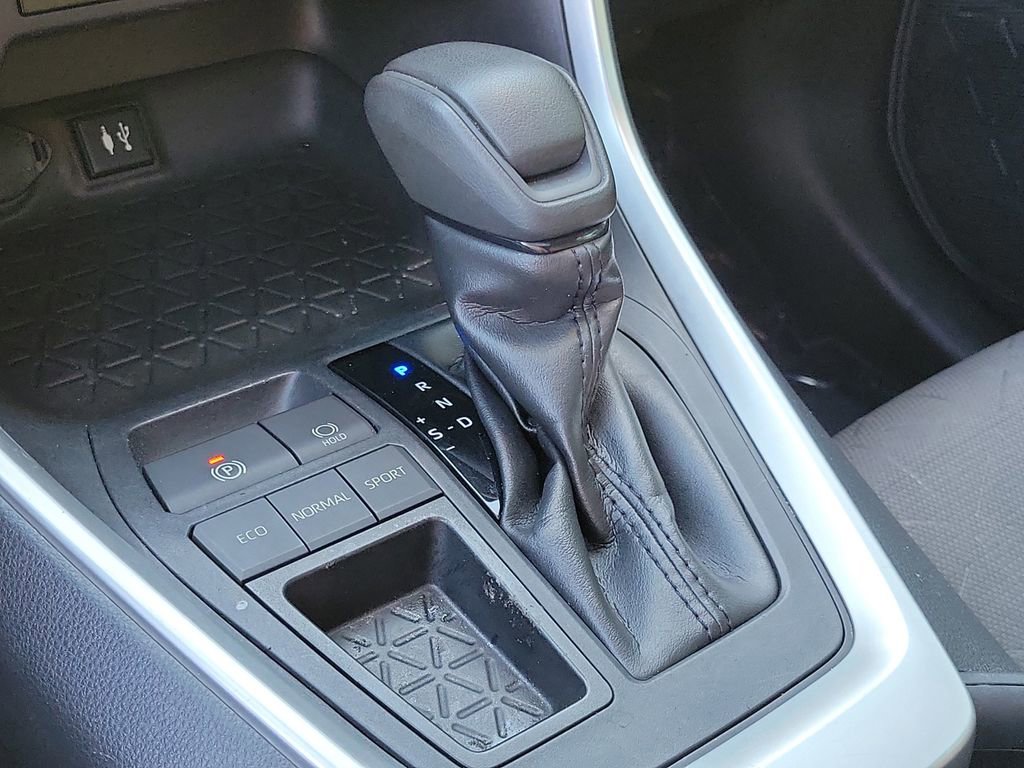 Used 2019 Toyota RAV4 XLE image 34