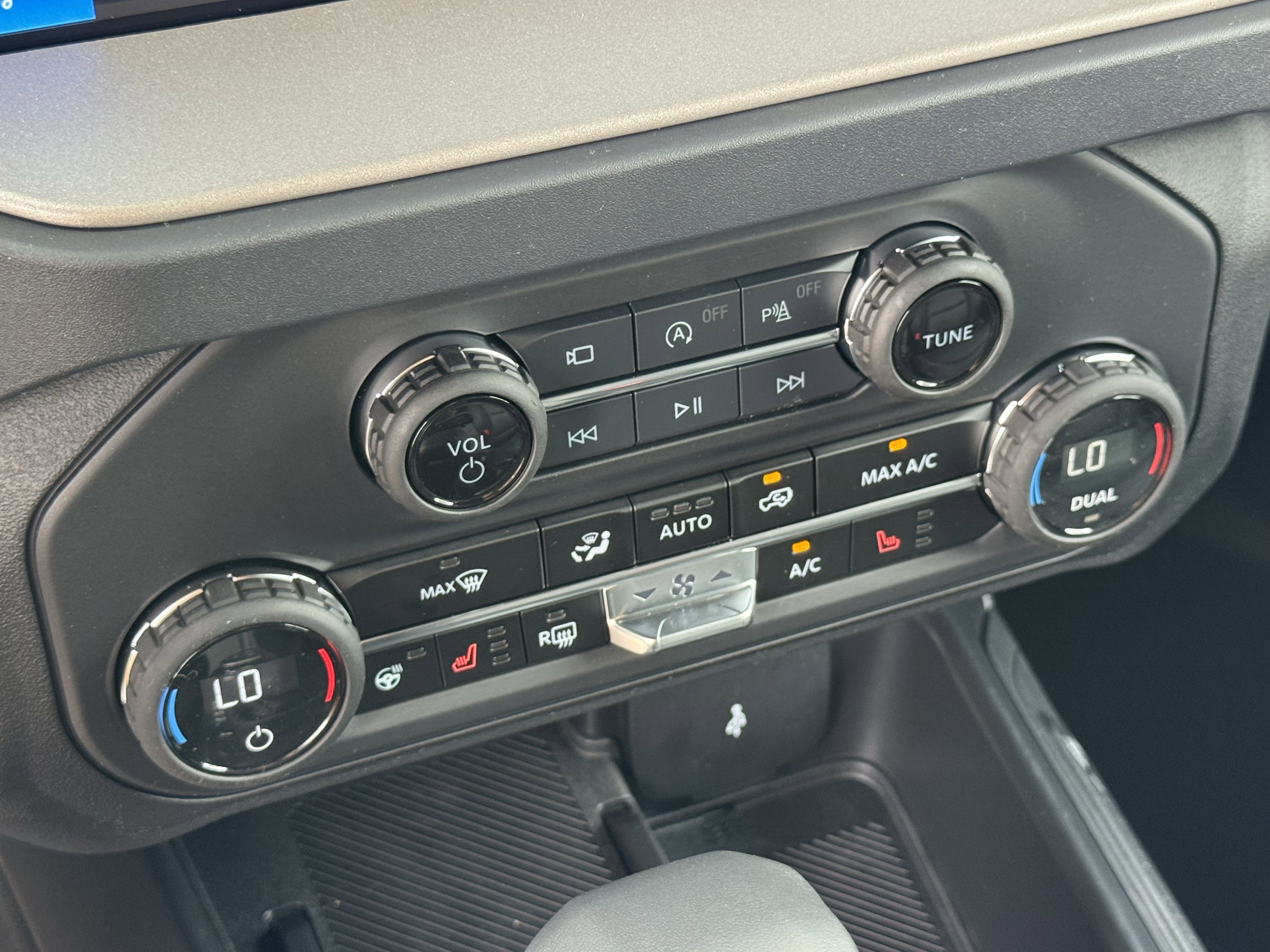 New 2026 Ford Bronco Outer Banks AWD/4WD image 19