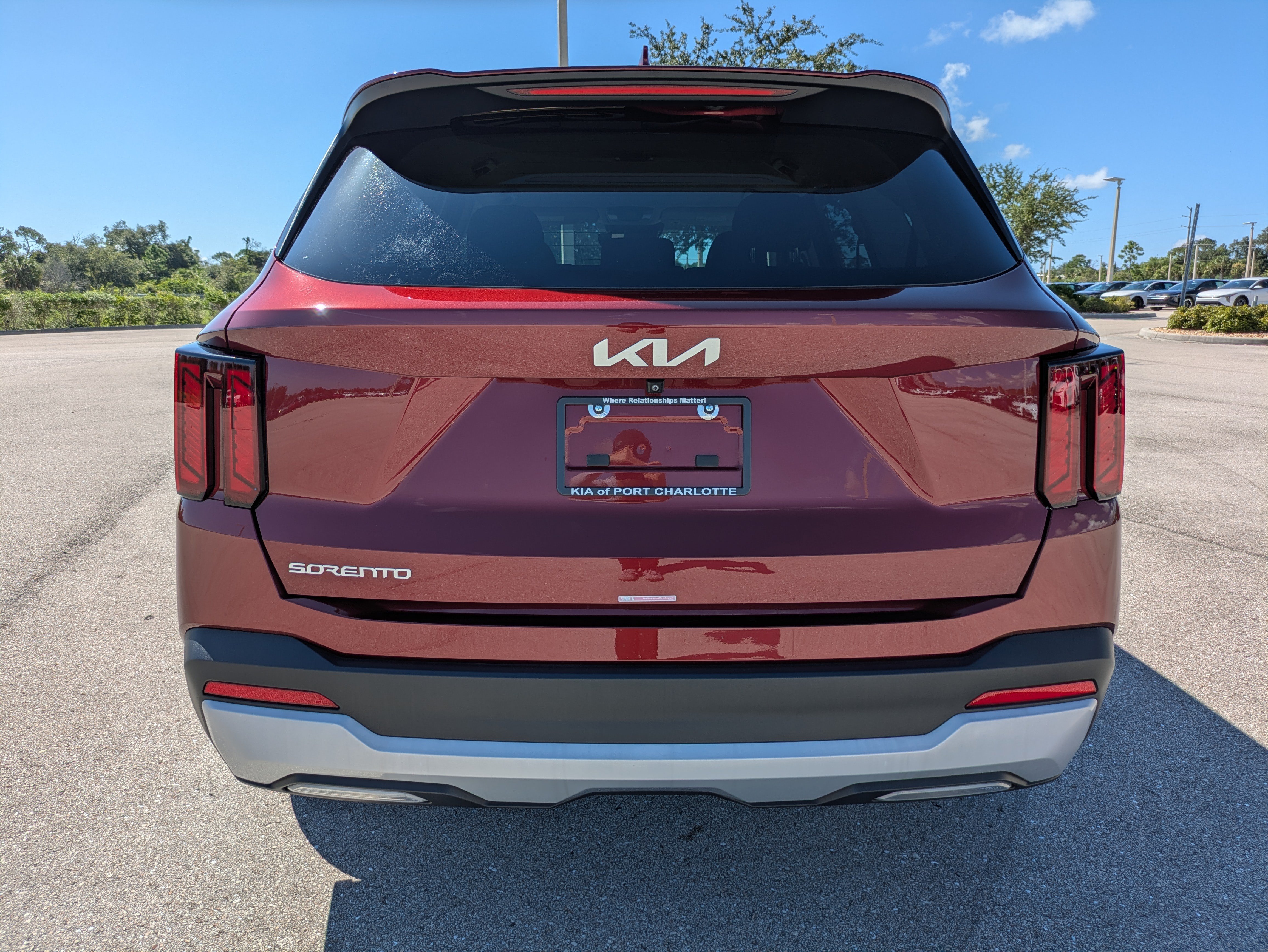 Certified 2025 Kia Sorento LX FWD image 5