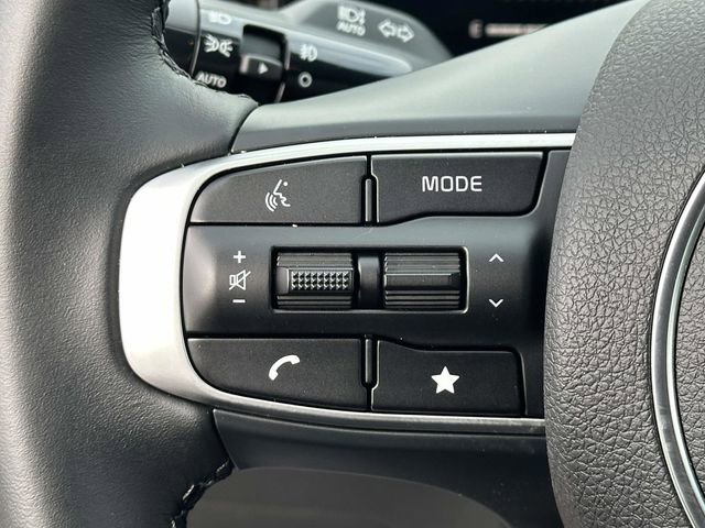 Used 2025 Kia K5 GT-Line image 11