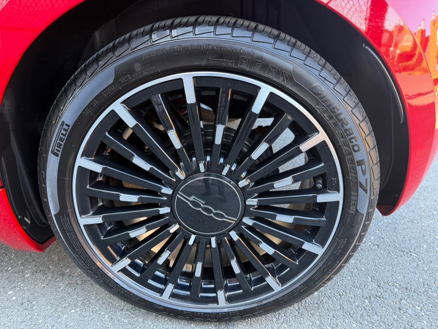 Used 2024 FIAT 500 e (RED) image 47