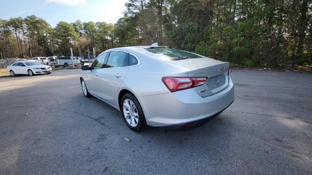 Certified 2021 Chevrolet Malibu LT image 3