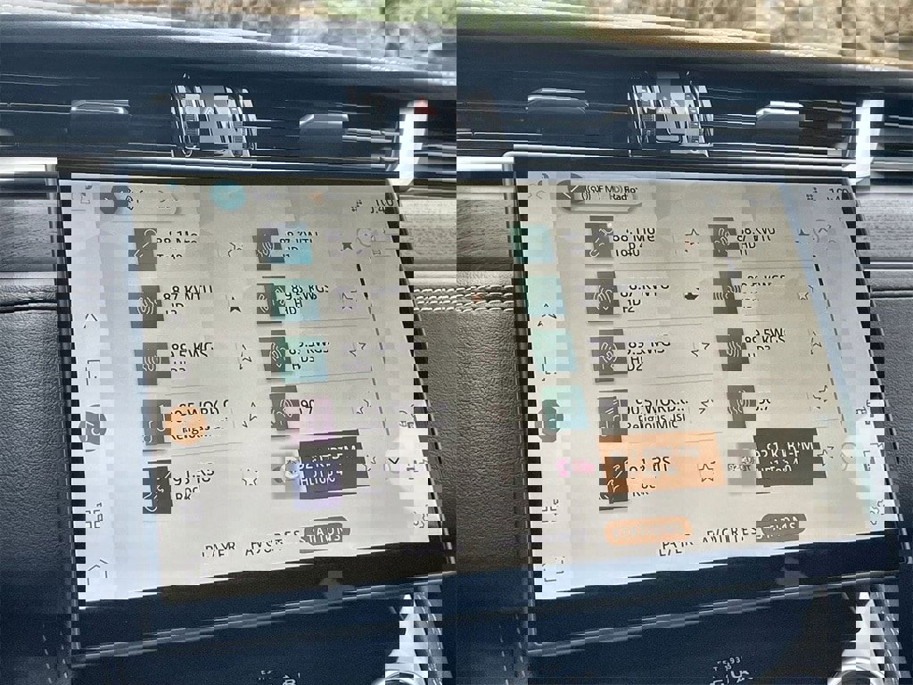 New 2026 Jaguar F-PACE R-Dynamic S image 23