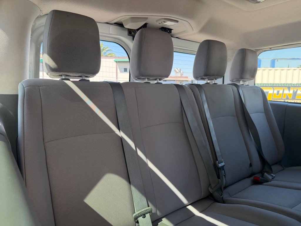 Used 2015 Nissan NV 3500 SV w/ Technology Package RWD image 27