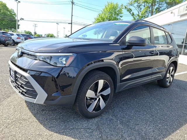 Used 2025 Volkswagen Taos S AWD/4WD image 3