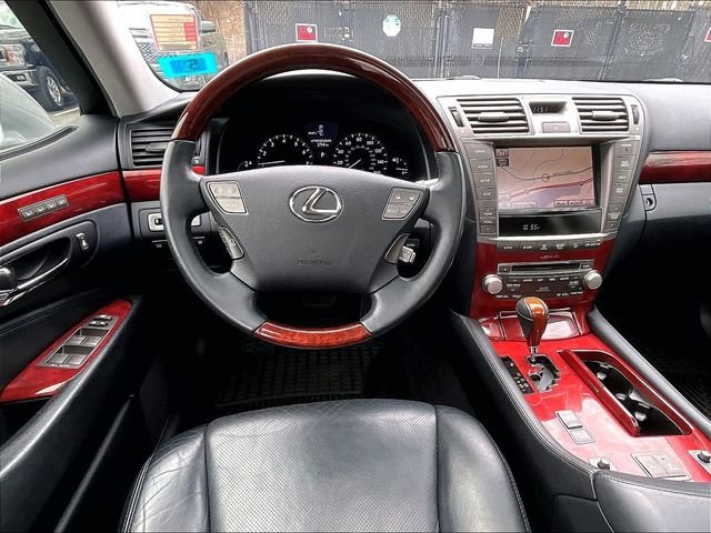 Used 2011 Lexus LS 460 AWD w/ Luxury Value Edition image 5