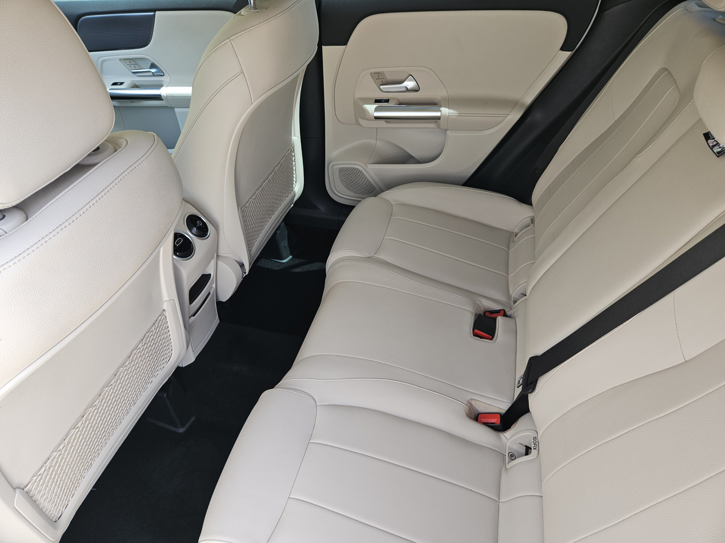 Certified 2022 Mercedes-Benz GLA 250 w/ Premium Package Lite image 25