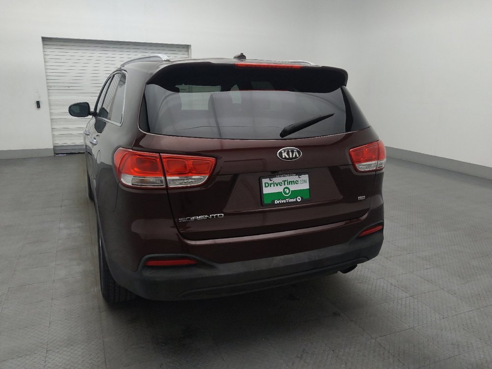 Used 2017 Kia Sorento LX image 6
