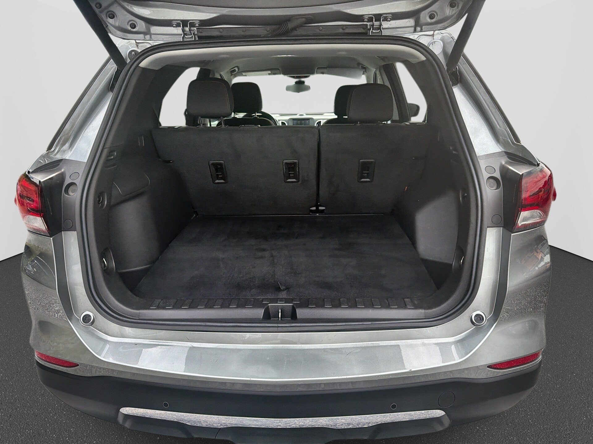 Used 2024 Chevrolet Equinox LT AWD/4WD image 36