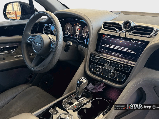 Used 2023 Bentley Bentayga Speed AWD/4WD image 18