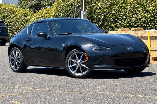 Used 2022 MAZDA MX-5 Miata RF Grand Touring RWD image 9