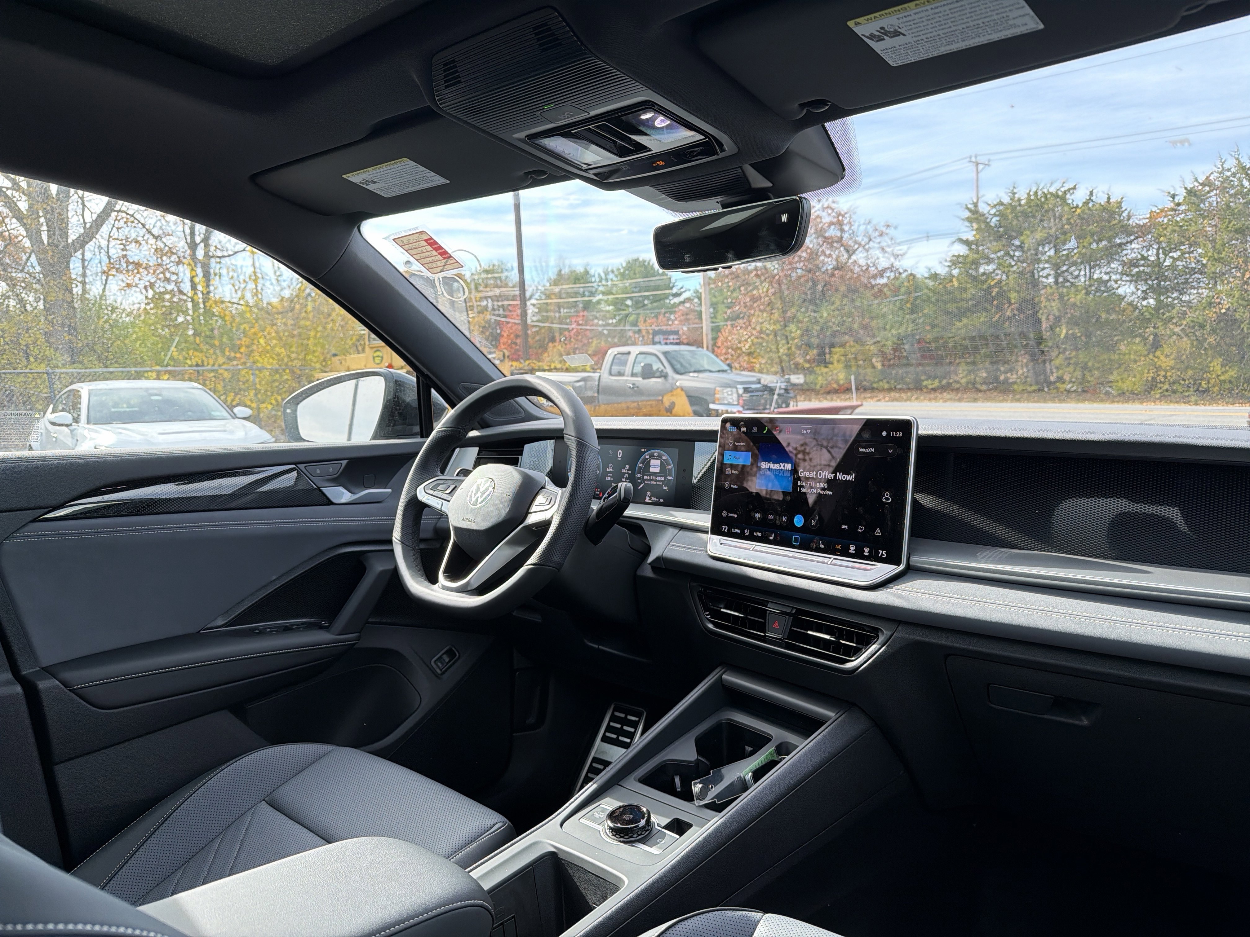 New 2026 Volkswagen Tiguan SE R-Line image 16