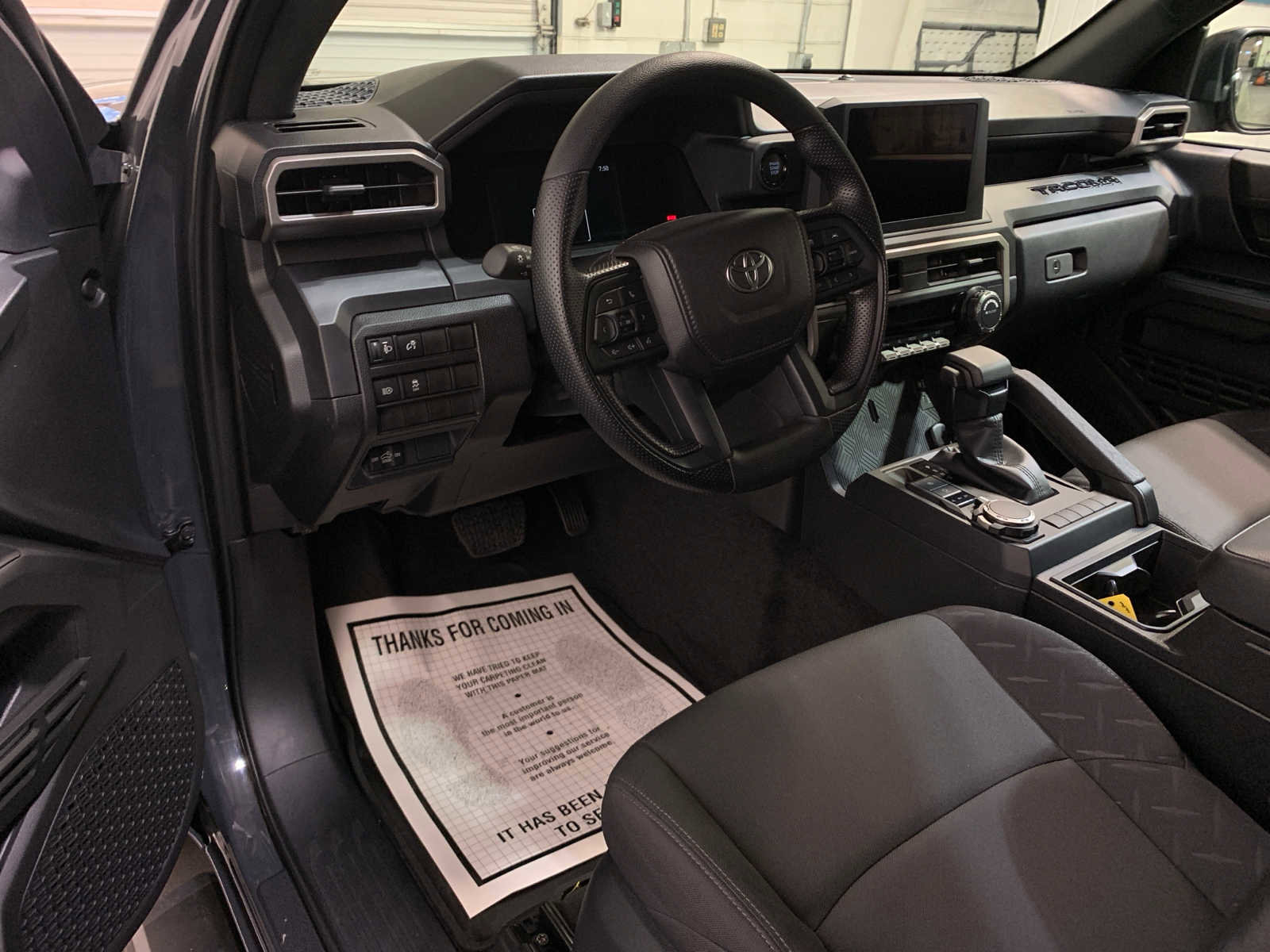 Used 2025 Toyota Tacoma SR w/ SR Upgrade Package image 9