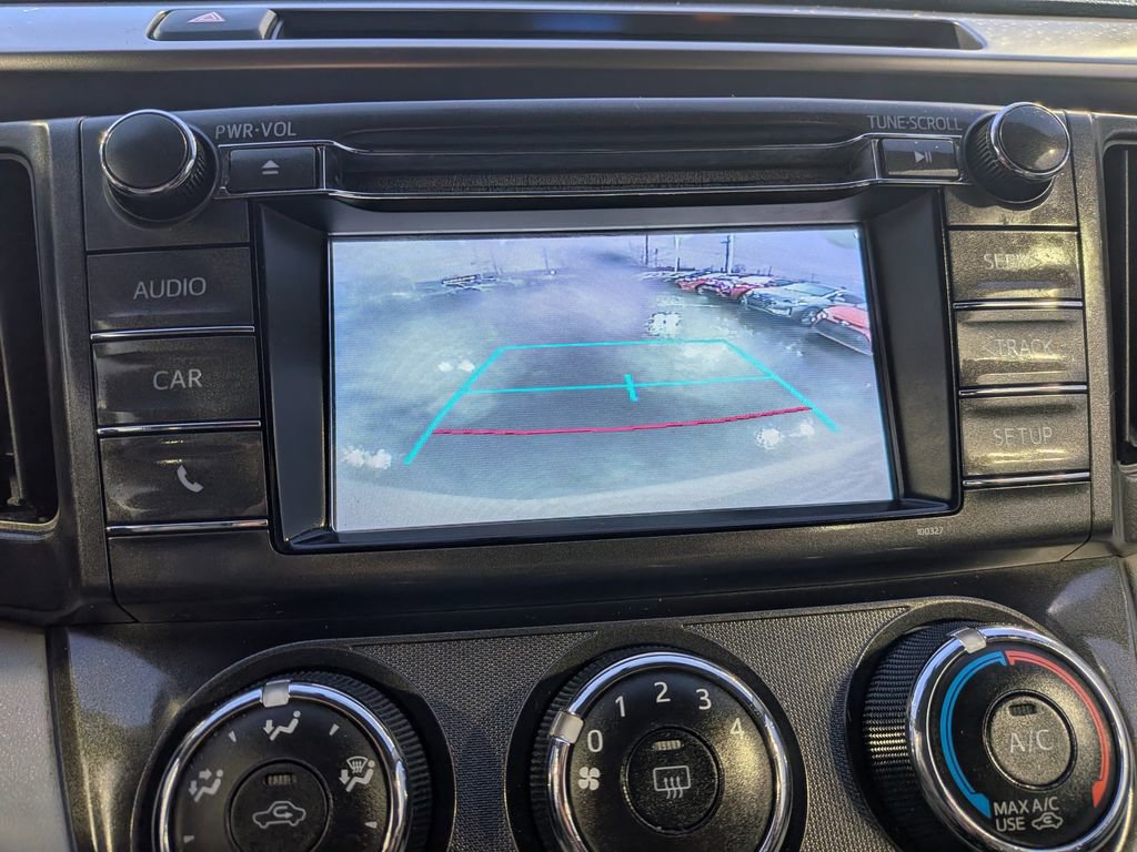 Used 2015 Toyota RAV4 LE image 20