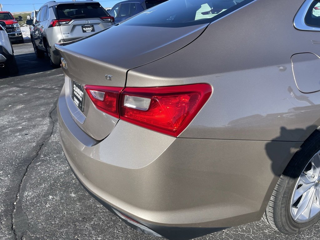 Used 2023 Chevrolet Malibu LT image 35