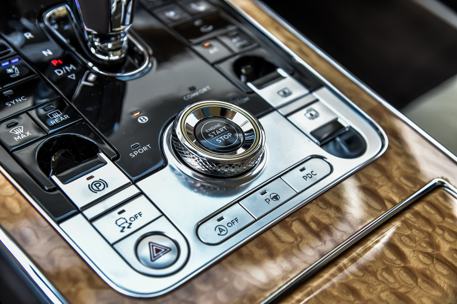 Certified 2021 Bentley Flying Spur V8 AWD/4WD image 35