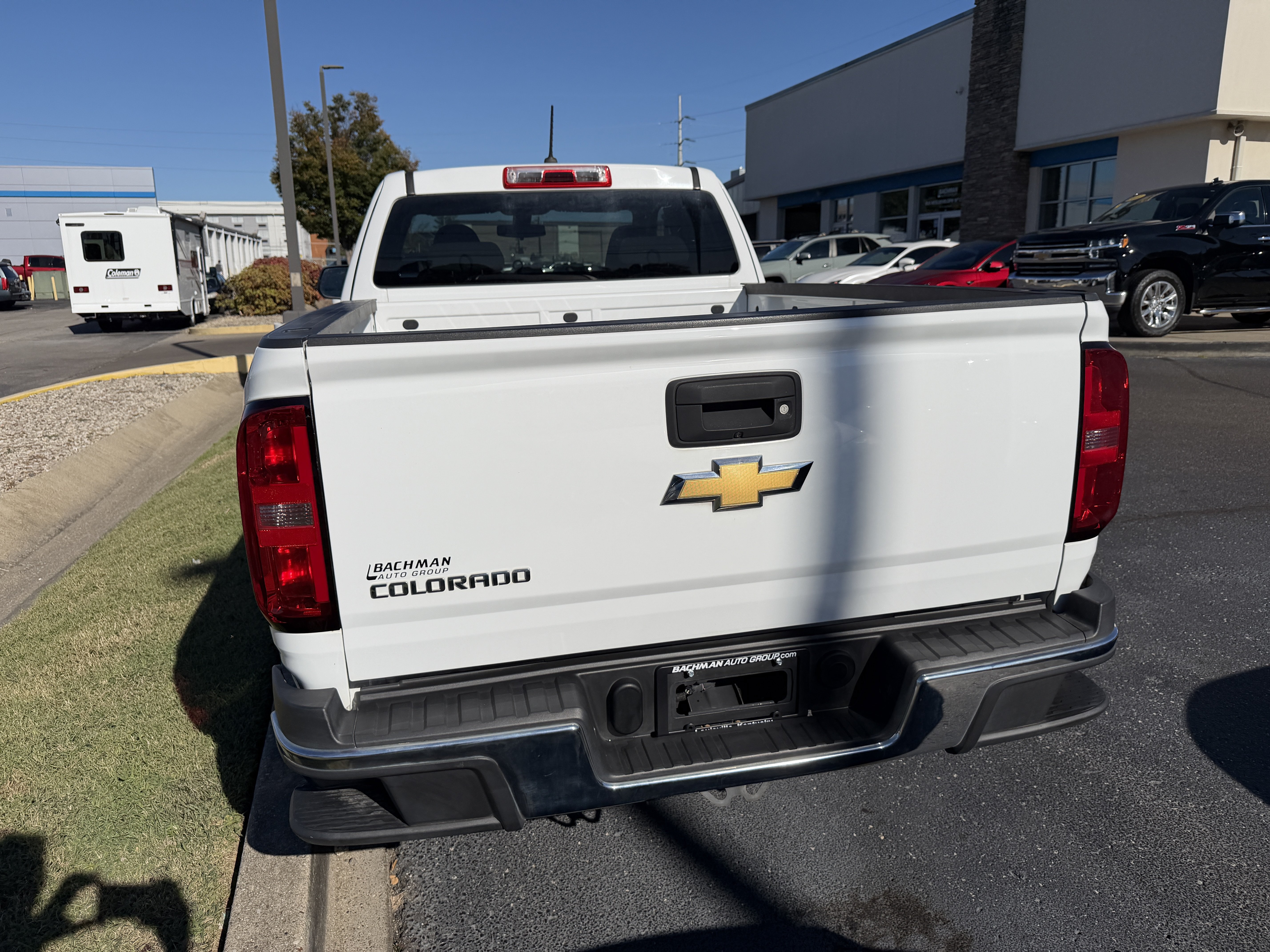 Used 2018 Chevrolet Colorado W/T AWD/4WD image 6