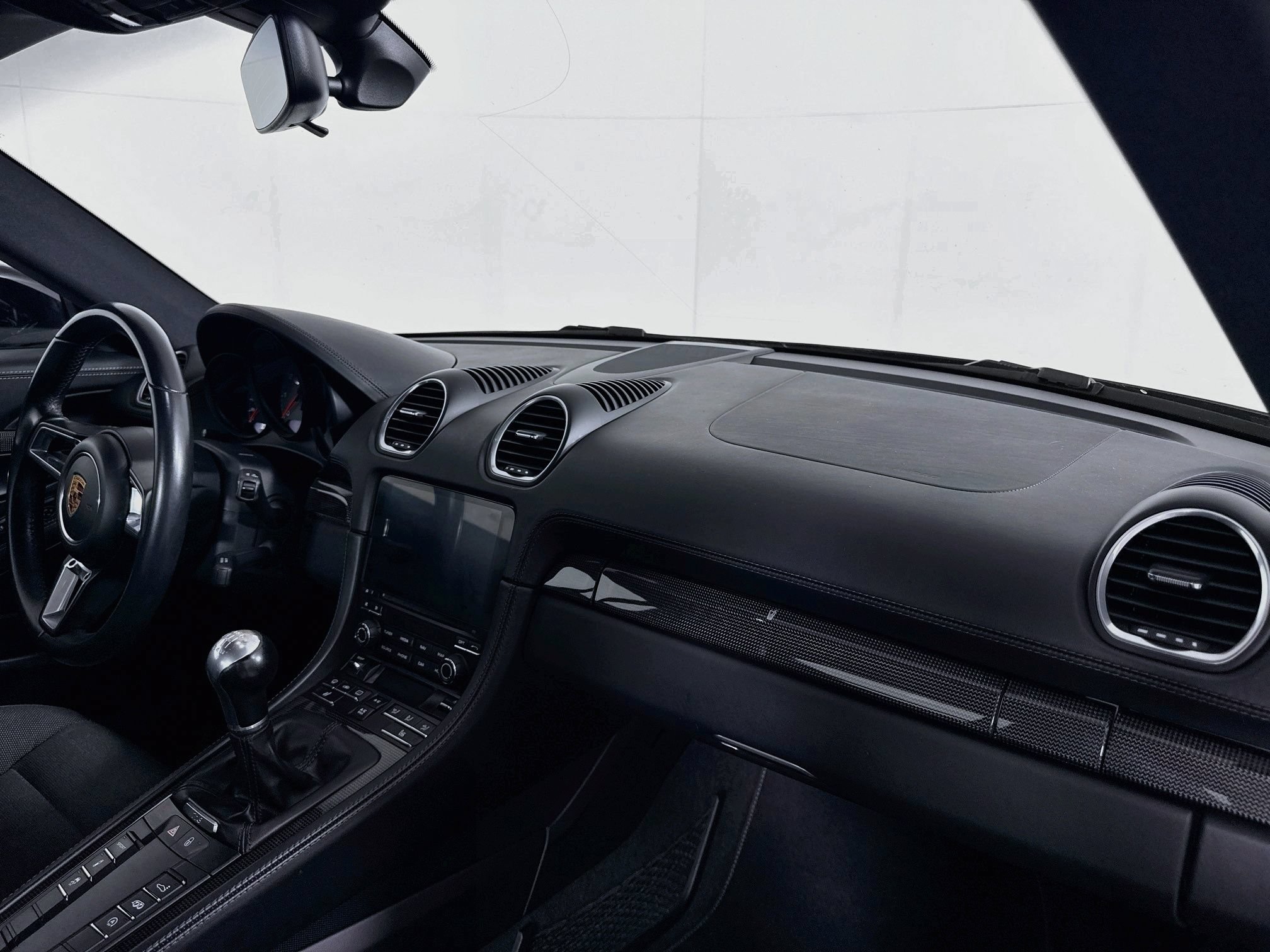 Certified 2018 Porsche 718 Cayman RWD image 22
