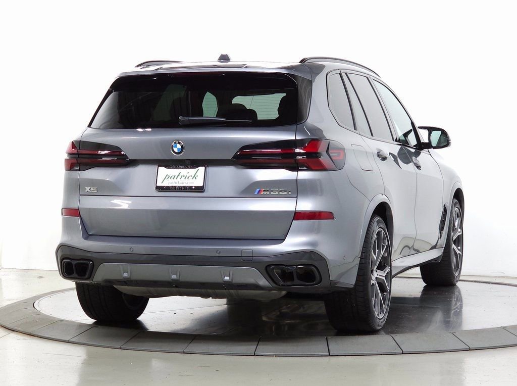 Used 2025 BMW X5 M60i image 12