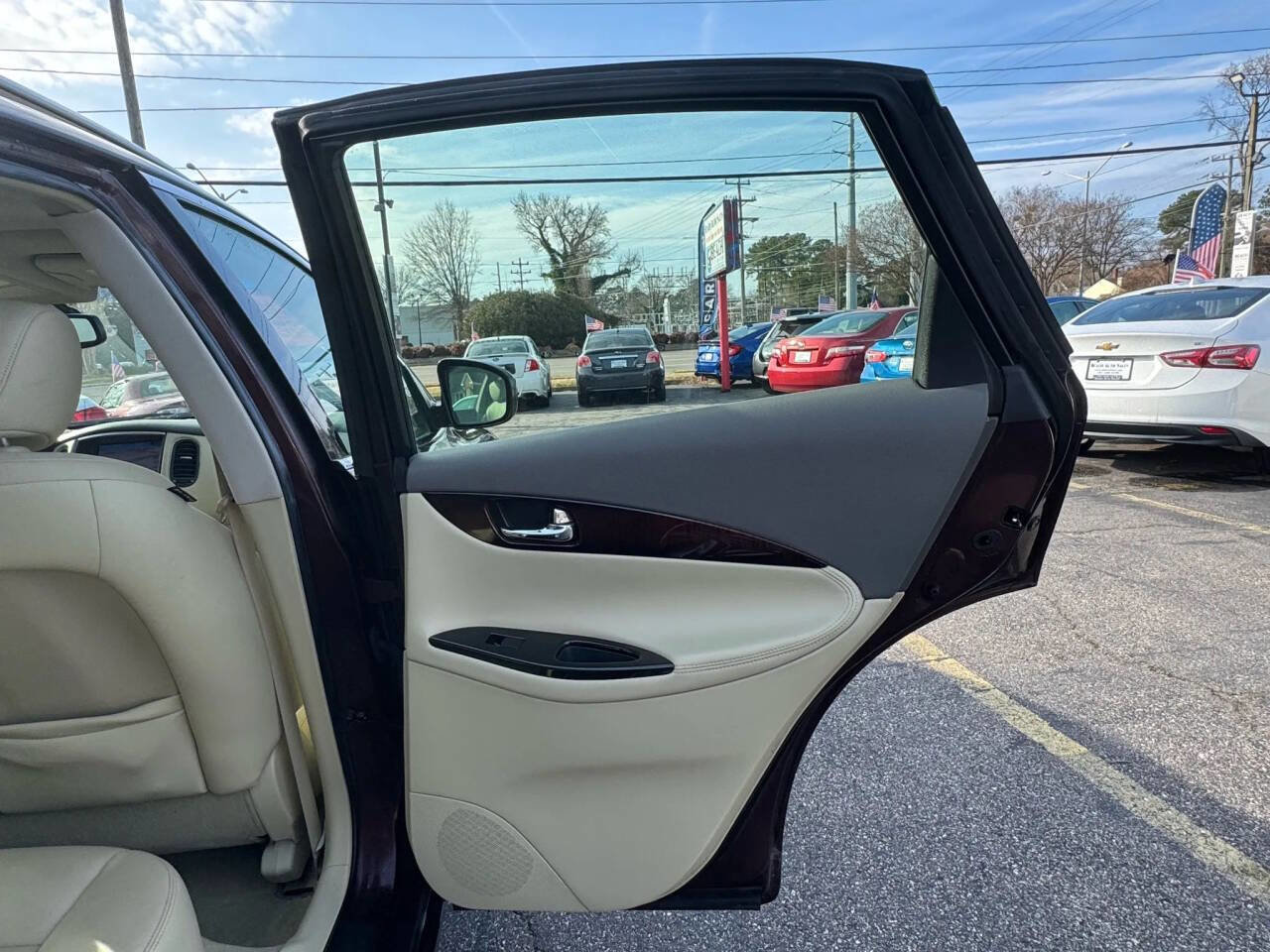 Used 2012 INFINITI EX35 Journey w/ Premium Pkg image 14