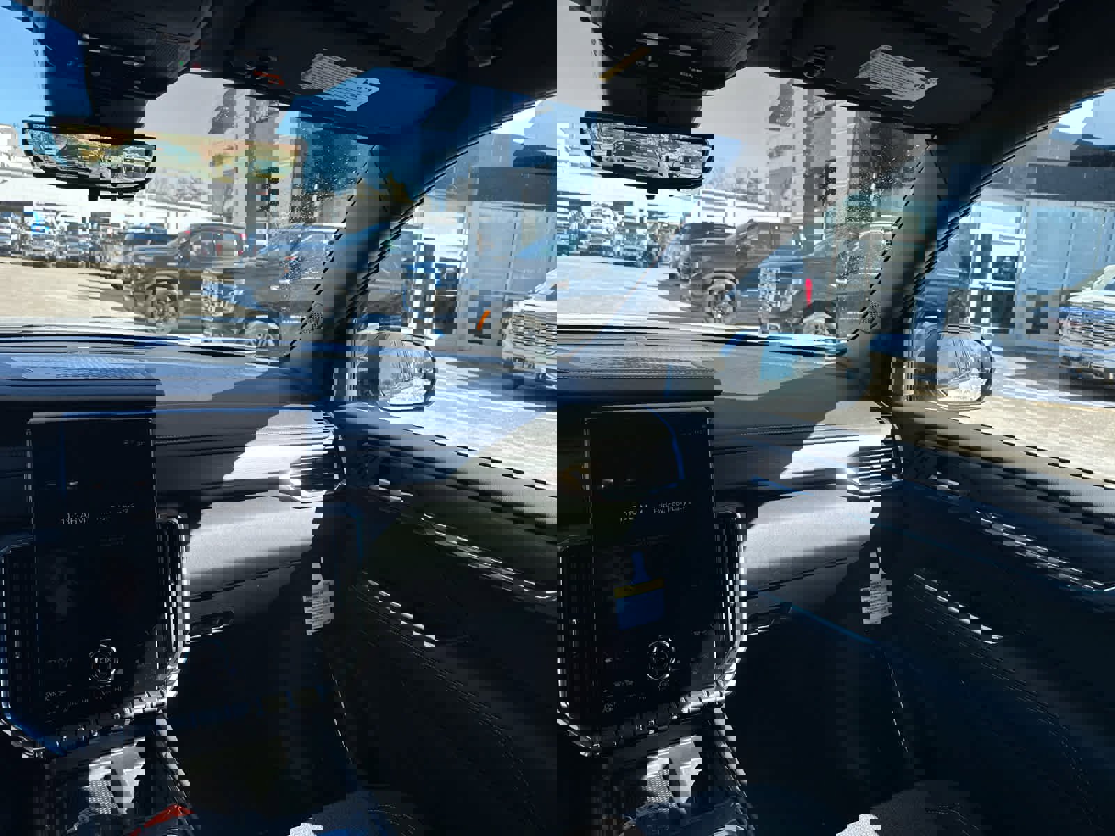 New 2026 GMC Acadia Elevation image 13